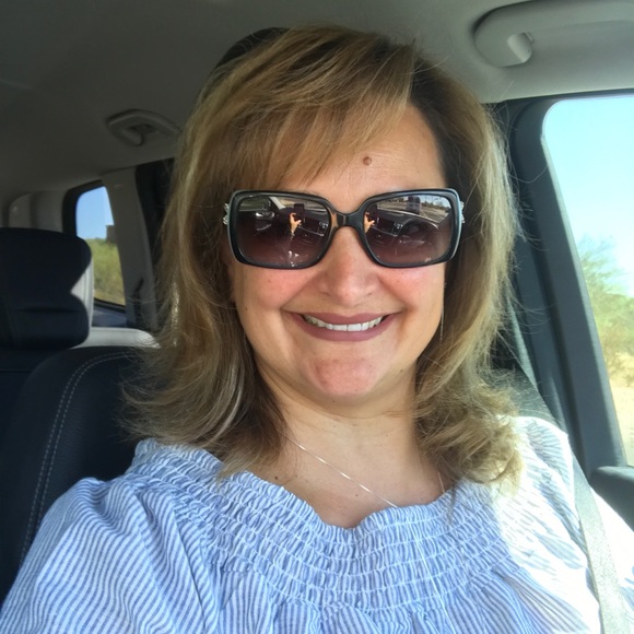 Meet your Posher, Paula - Picture 1 of 1